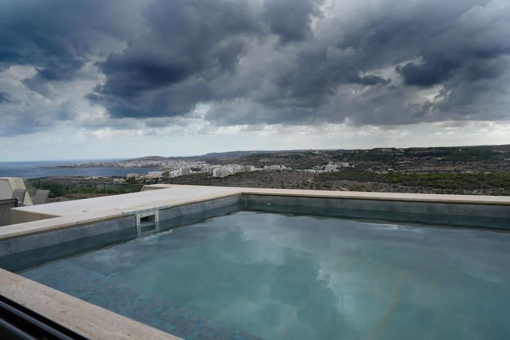 Apartmán Lux Sea&Country Views With Pool Mellieħa Exteriér fotografie
