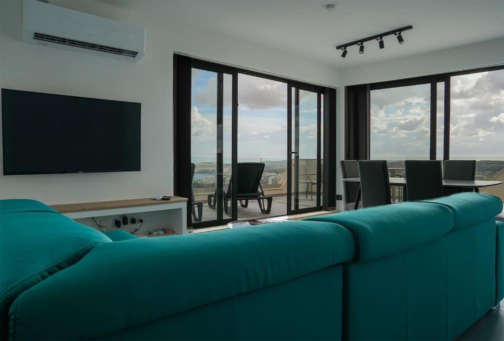 Apartmán Lux Sea&Country Views With Pool Mellieħa Exteriér fotografie